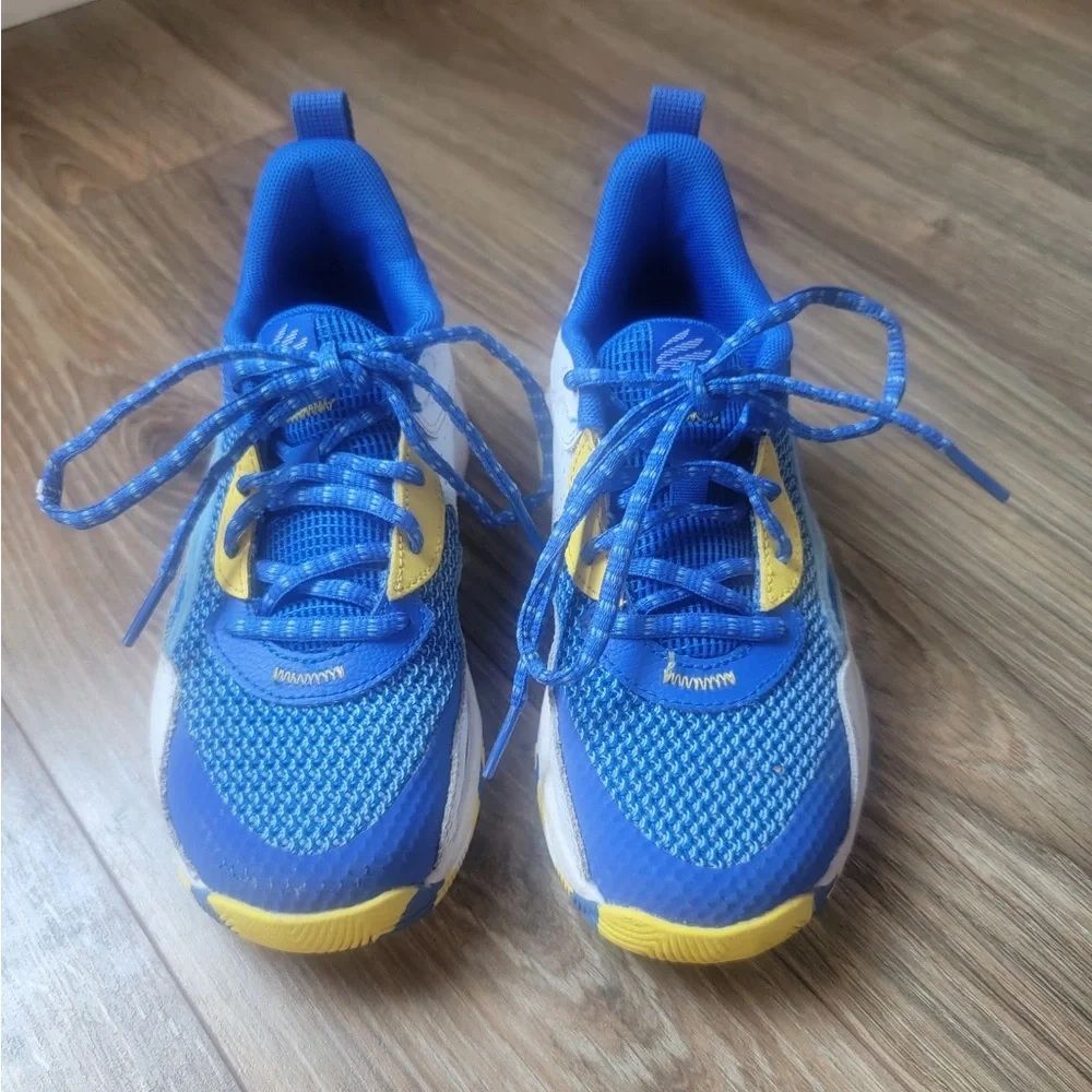 Steph Curry 3z24 Blue/Yellow Boys/Kids Sneakers/Shoes/Basketball/Under Armour UA - Picture 3 of 6